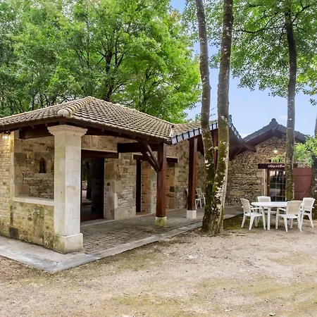 Casa vacanze Amazing In With Heated Swimming Pool Lonnes